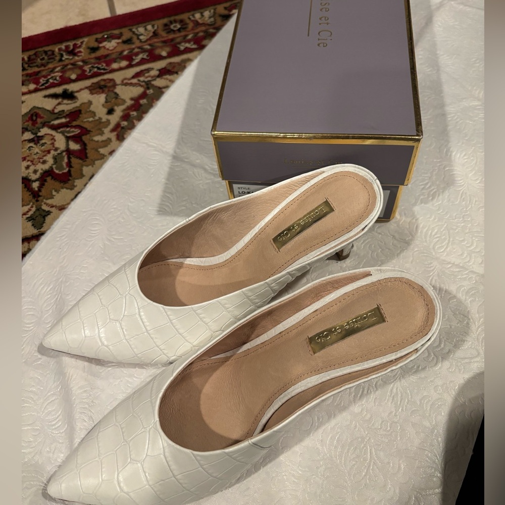 Women’s Louise et Cie open back pointy toe heels